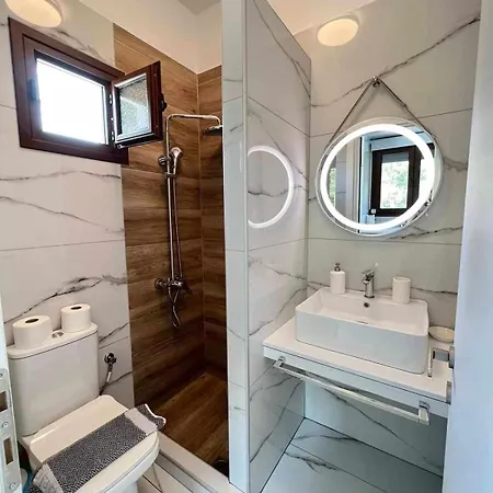 Stella's Petite Apartamento Psakoudia